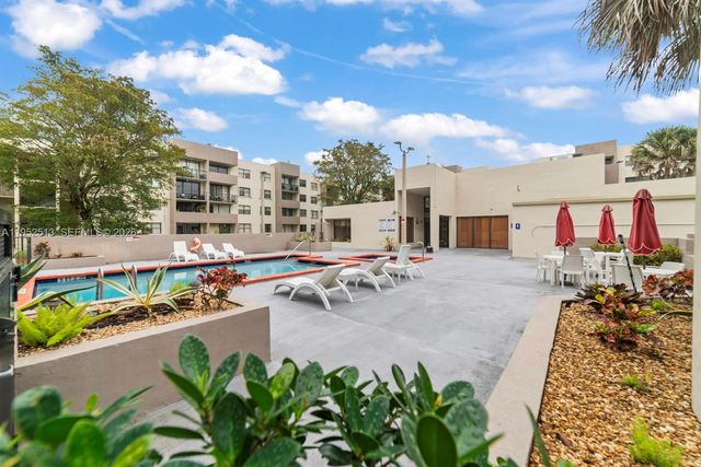 8002 SW 149th Ave B118, Miami, FL 33193