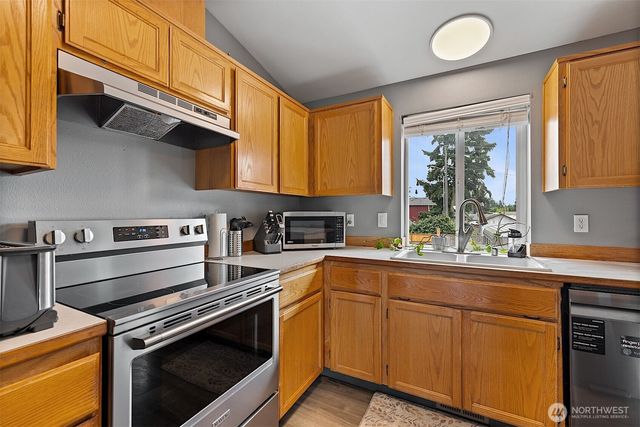 120 165th Street S, Spanaway, WA 98387