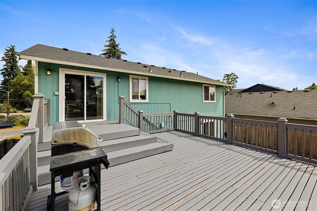 120 165th Street S, Spanaway, WA 98387
