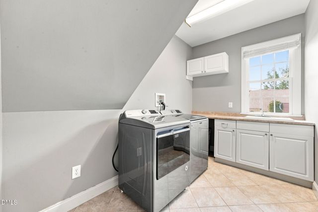5120 Bartizan Drive, Holly Springs, NC 27540