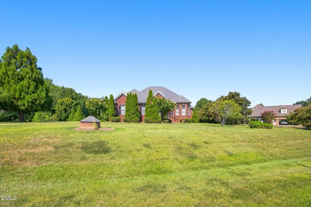 5120 Bartizan Drive, Holly Springs, NC 27540
