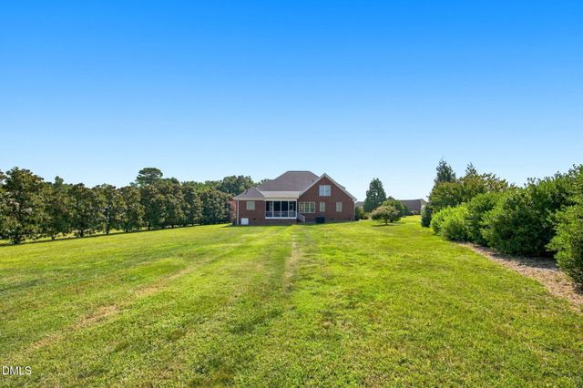 5120 Bartizan Drive, Holly Springs, NC 27540