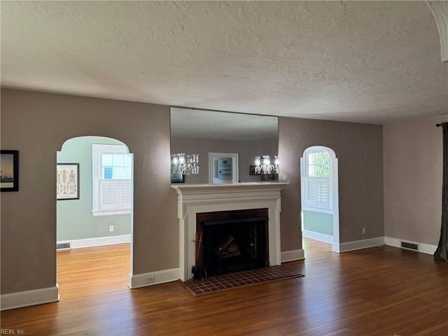 118 Idlewood AVE, Portsmouth, VA 23704