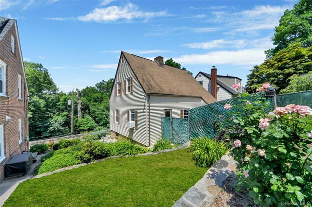 136 Midland Avenue, Yonkers, NY 10705
