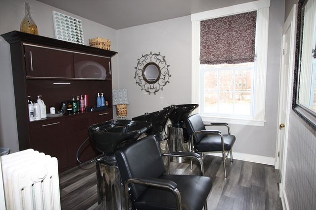 122 Elm St, Millbury, MA 01527