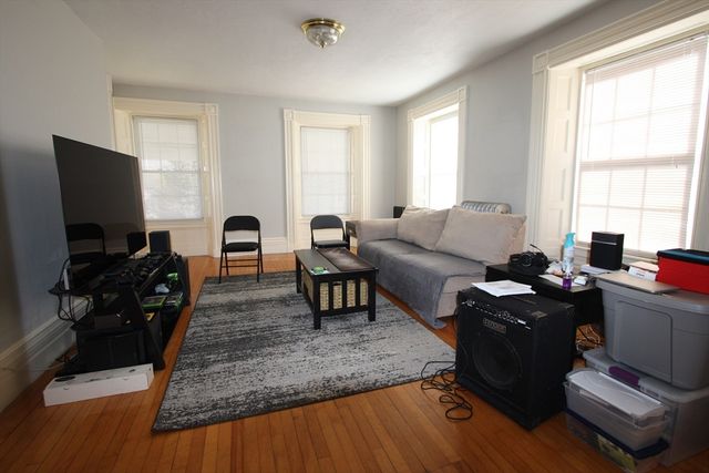 122 Elm St, Millbury, MA 01527