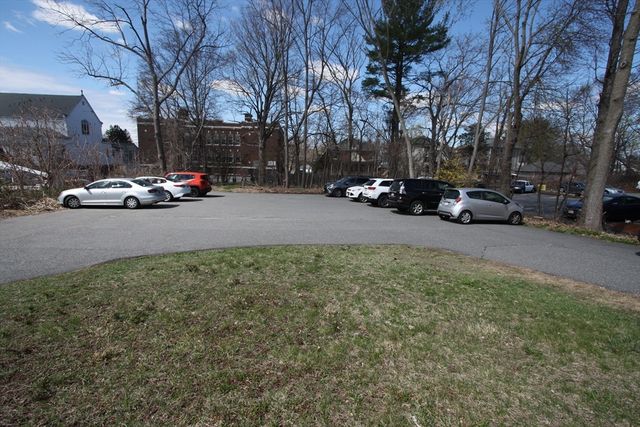 122 Elm St, Millbury, MA 01527