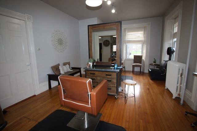 122 Elm St, Millbury, MA 01527