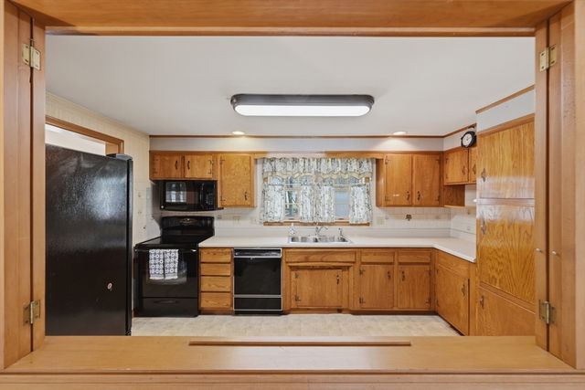 70 Oakcrest Ave, Marlborough, MA 01752