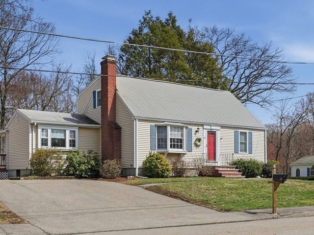 70 Oakcrest Ave, Marlborough, MA 01752