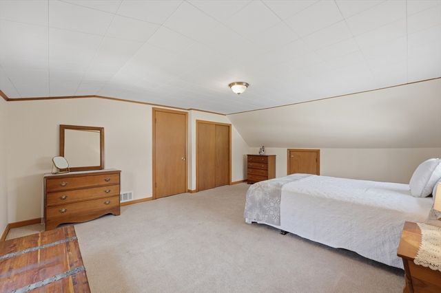 70 Oakcrest Ave, Marlborough, MA 01752