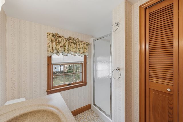 70 Oakcrest Ave, Marlborough, MA 01752