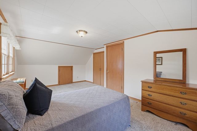 70 Oakcrest Ave, Marlborough, MA 01752