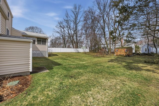 70 Oakcrest Ave, Marlborough, MA 01752