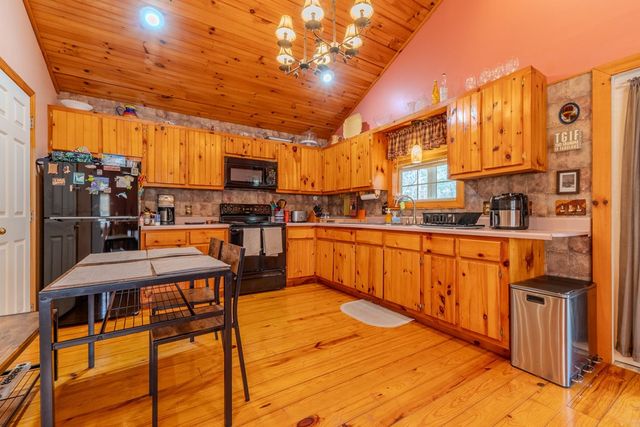 33 Hamlet Circle, Murphy, NC 28906