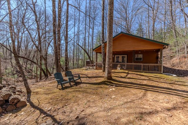 33 Hamlet Circle, Murphy, NC 28906