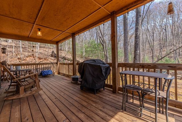33 Hamlet Circle, Murphy, NC 28906