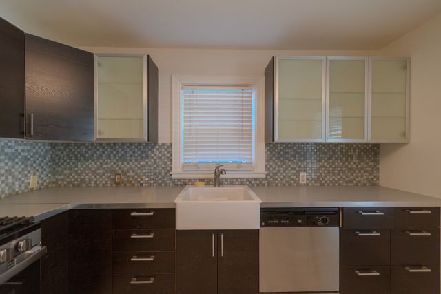 73 Clematis St, Providence, RI 02908