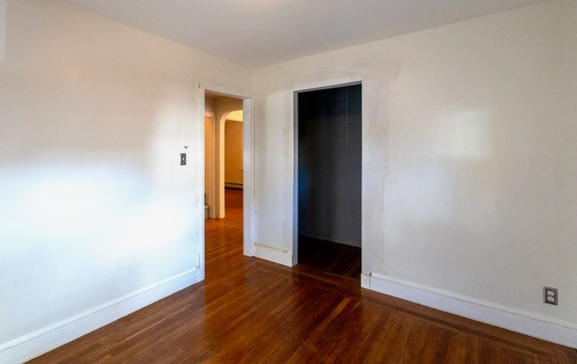 73 Clematis St, Providence, RI 02908