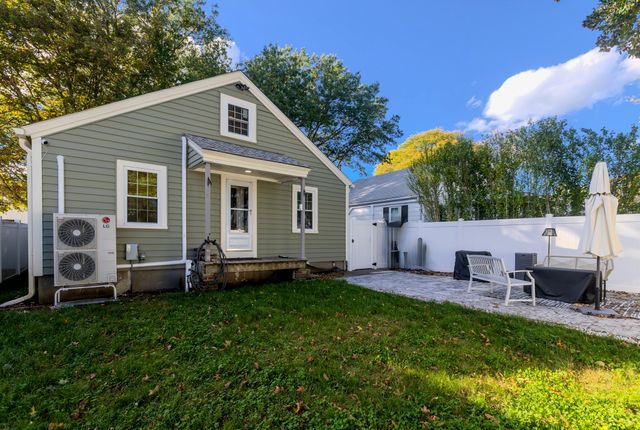 73 Clematis St, Providence, RI 02908