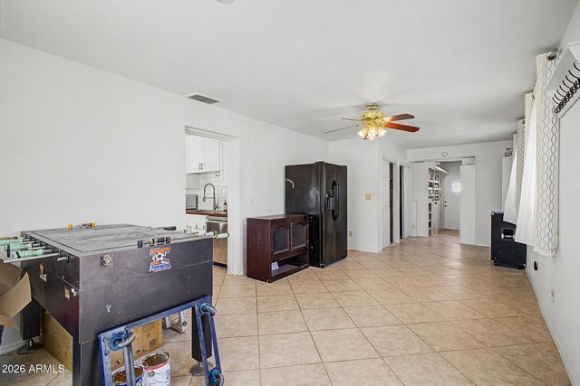 410 W PARKWAY Boulevard, Tempe, AZ 85281