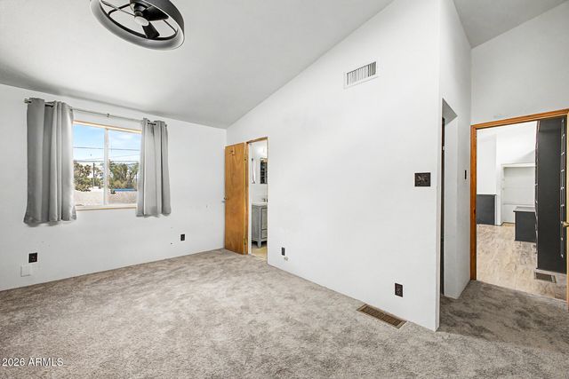 410 W PARKWAY Boulevard, Tempe, AZ 85281