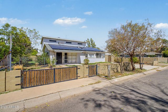 410 W PARKWAY Boulevard, Tempe, AZ 85281