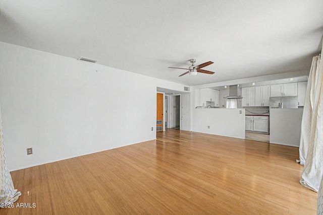 410 W PARKWAY Boulevard, Tempe, AZ 85281