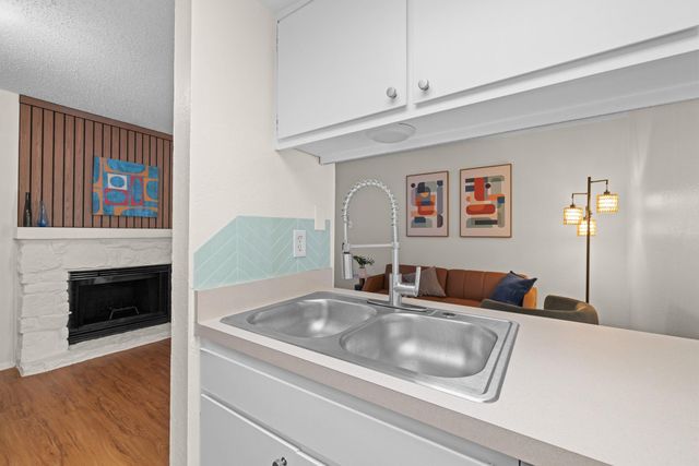 9079 Jollyville RD 103, Austin, TX 78759