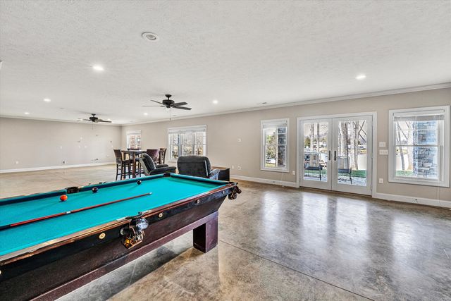 80 Pinewood DR, Penhook, VA 24137