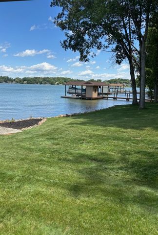 80 Pinewood DR, Penhook, VA 24137