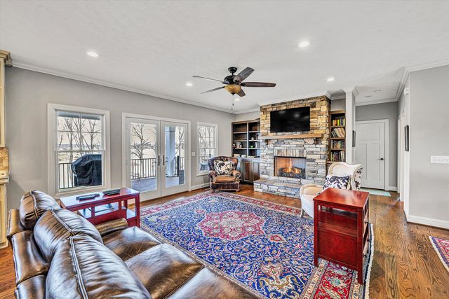 80 Pinewood DR, Penhook, VA 24137