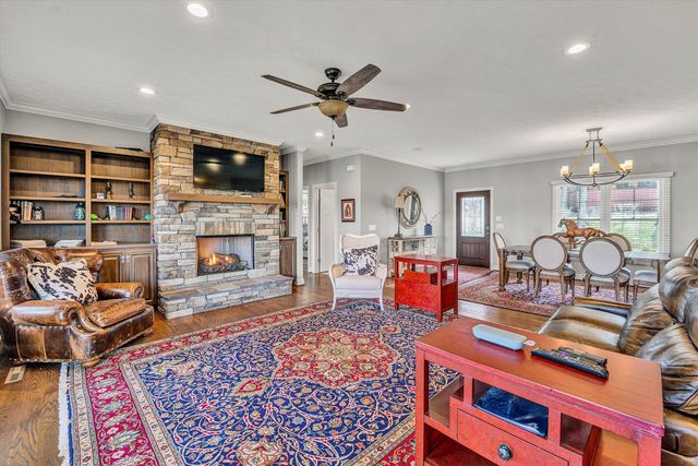 80 Pinewood DR, Penhook, VA 24137