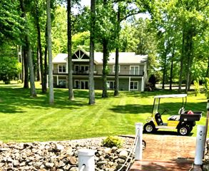 80 Pinewood DR, Penhook, VA 24137