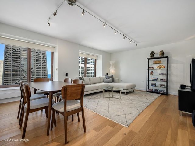 161 E Chicago Avenue 26G, Chicago, IL 60611