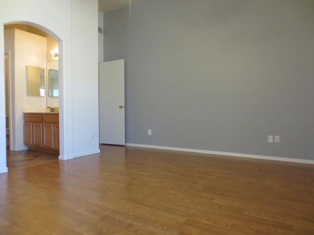 2016 E Bluefield Avenue, Phoenix, AZ 85022