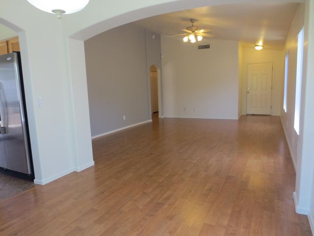 2016 E Bluefield Avenue, Phoenix, AZ 85022