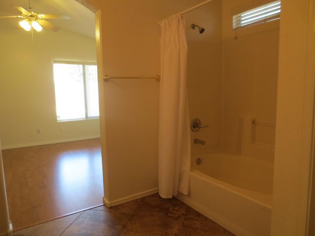 2016 E Bluefield Avenue, Phoenix, AZ 85022