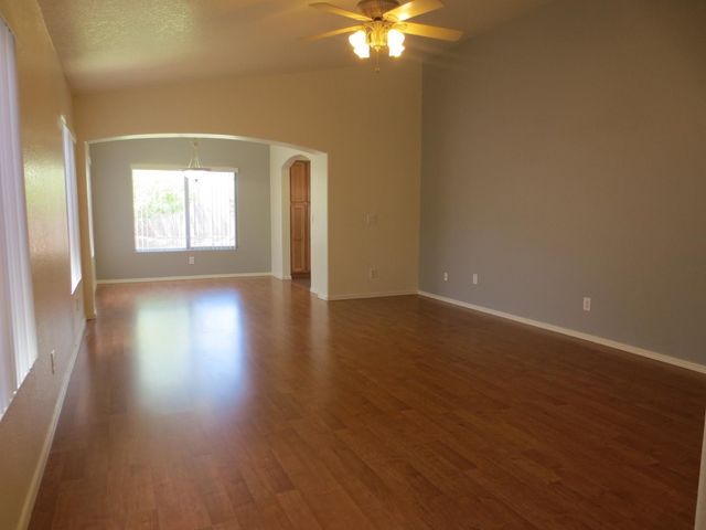 2016 E Bluefield Avenue, Phoenix, AZ 85022