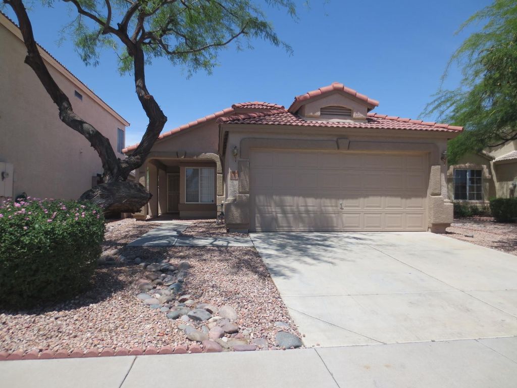 2016 E Bluefield Avenue, Phoenix, AZ 85022