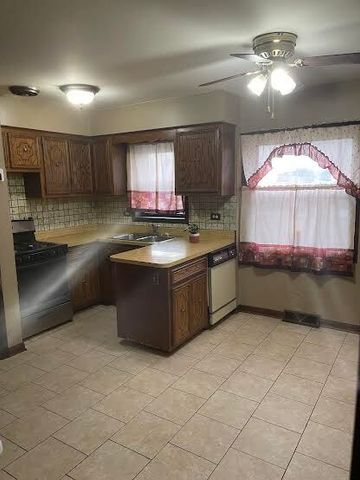 7843 NATCHEZ Avenue, Burbank, IL 60459