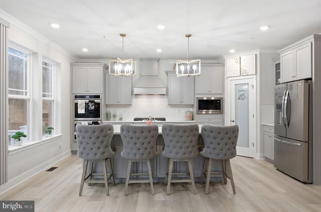 11101 APPLECROSS CT, White Plains, MD 20695