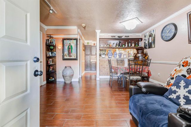 7313 Gulf Freeway 1011, Houston, TX 77017