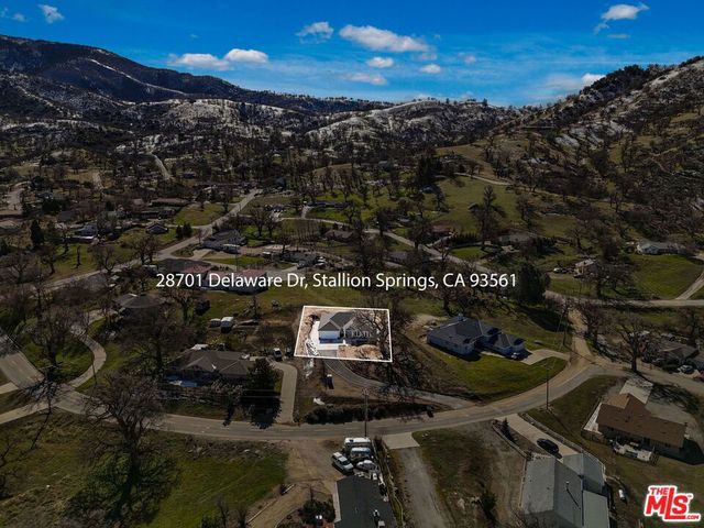 28701 Delaware Drive, Tehachapi, CA 93561