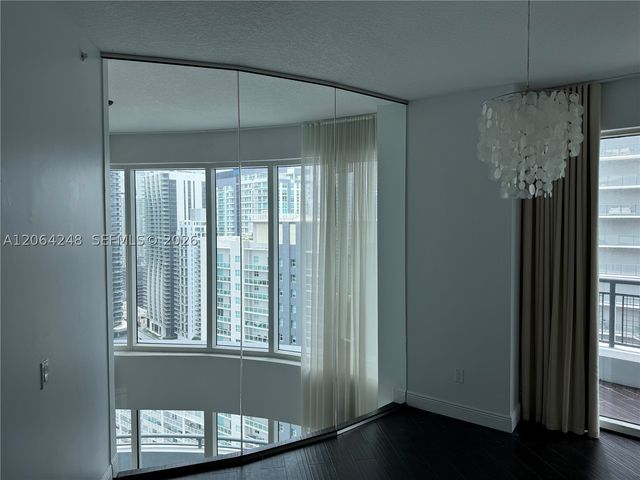 60 SW 13th St 3424, Miami, FL 33130