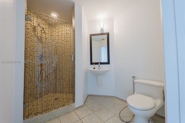 60 SW 13th St 3424, Miami, FL 33130