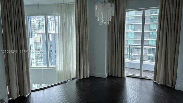 60 SW 13th St 3424, Miami, FL 33130