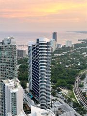 60 SW 13th St 3424, Miami, FL 33130