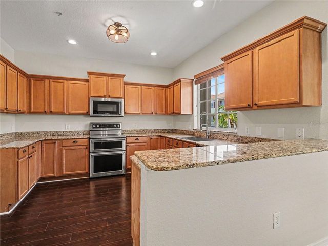 3325 10TH LANE W, Palmetto, FL 34221