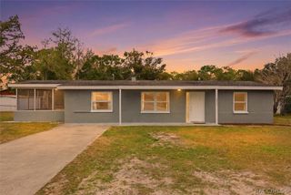 7461 W Village Drive, Homosassa, FL 34446